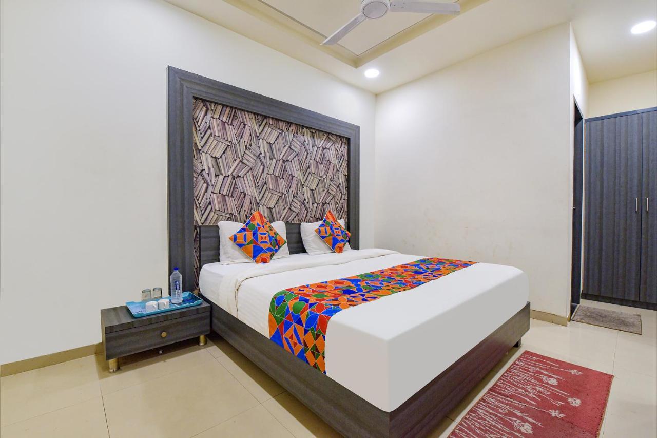 Fabexpress Pearl Villa Ахмедабад Экстерьер фото