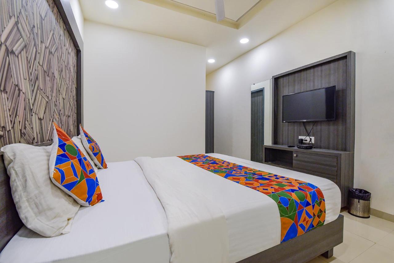 Fabexpress Pearl Villa Ахмедабад Экстерьер фото